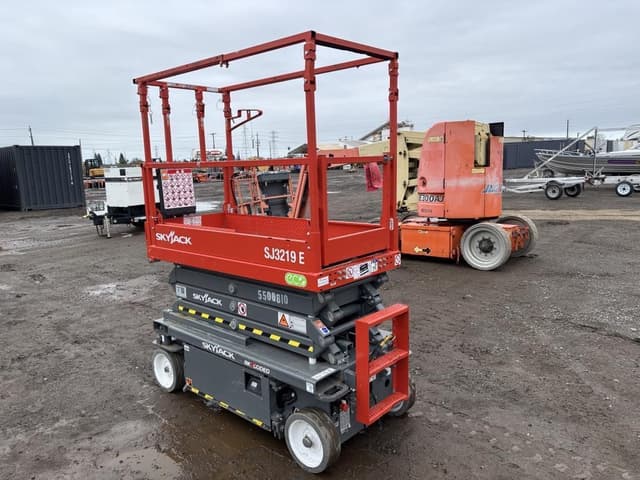 Image of Sky Jack SJ3219E equipment image 3