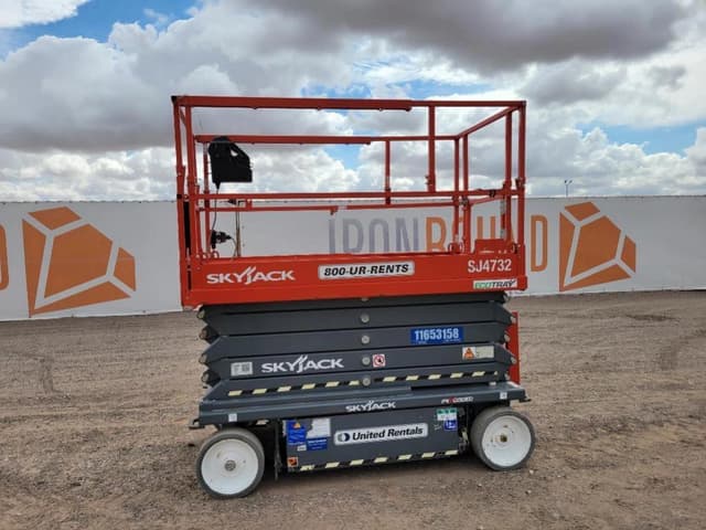 Image of Sky Jack SJ4732 equipment image 1