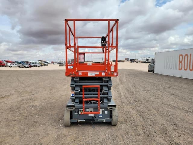 Image of Sky Jack SJ4732 equipment image 3
