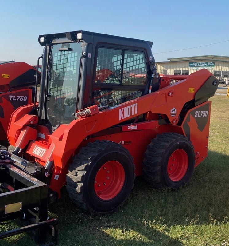 2023 Kioti SL750 Equipment Image0