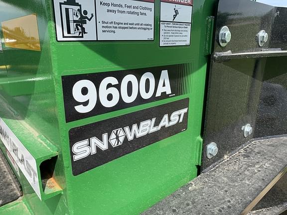 Image of Snowblast 9600A equipment image 3