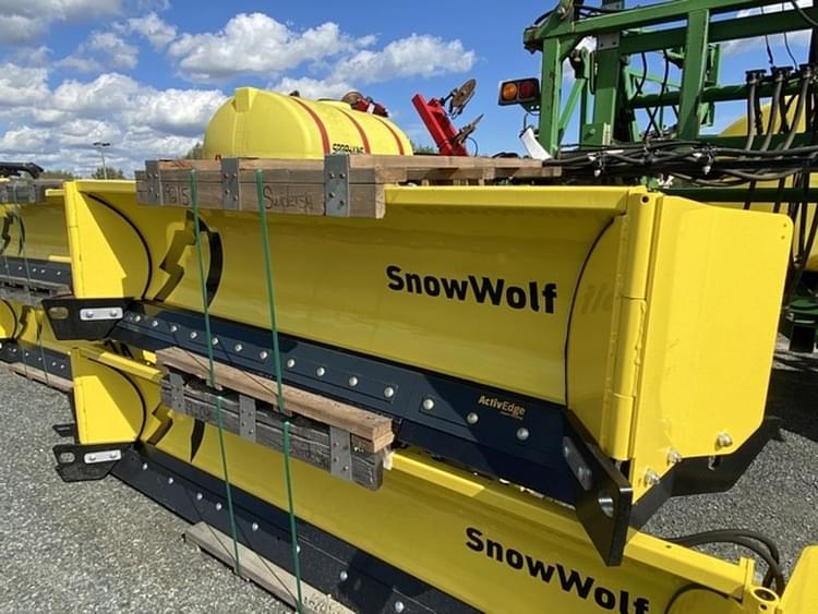 2023 Snow Wolf QP-114B Equipment Image0