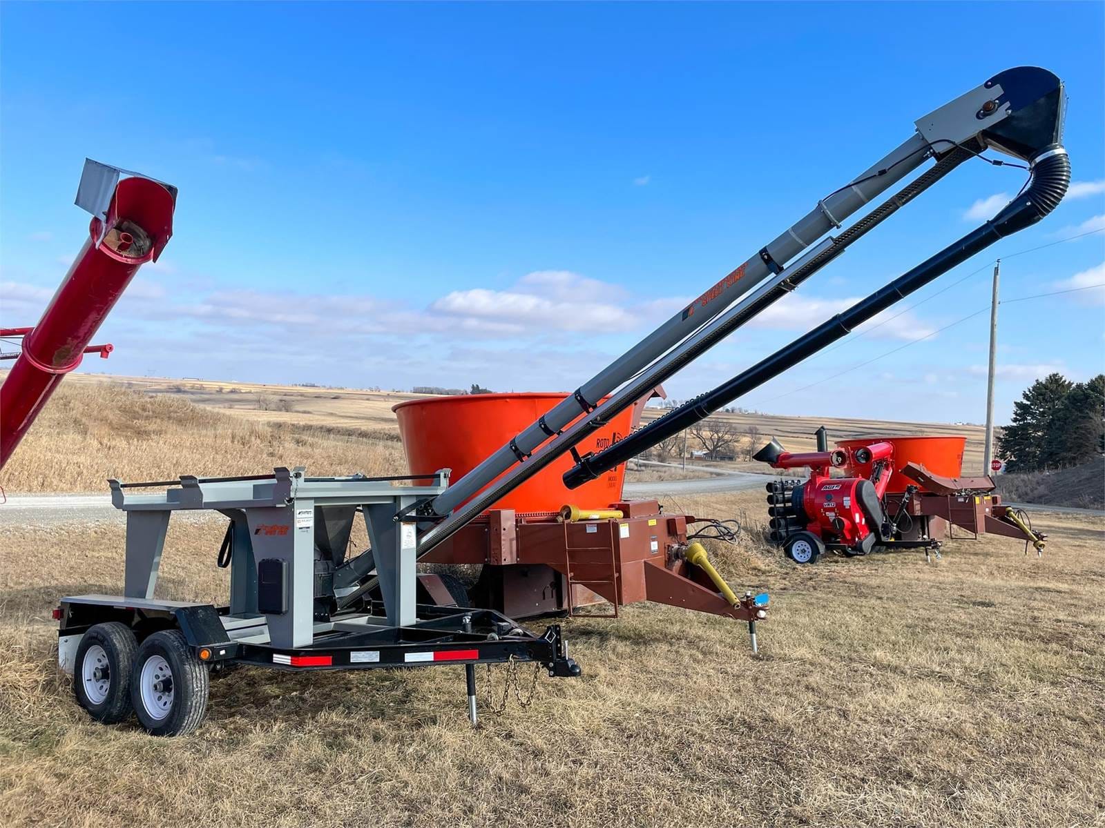 2024 Speed King 2 Box Equipment Image0