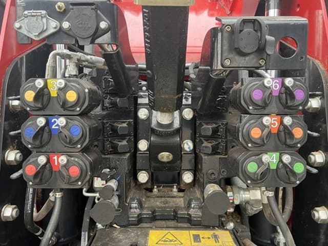 Image of Case IH Steiger 470 equipment image 4