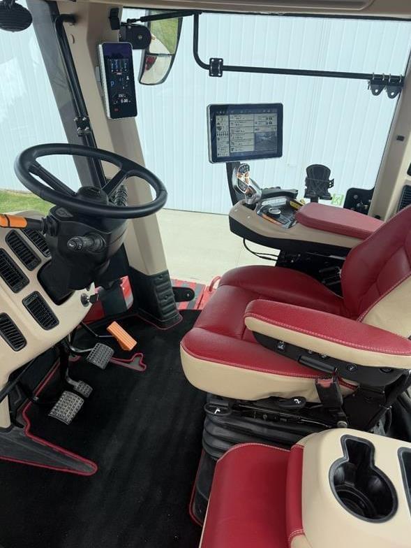 Image of Case IH Steiger 500 Quadtrac equipment image 2