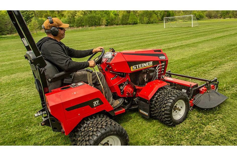 2023 Steiner MD472 Equipment Image0