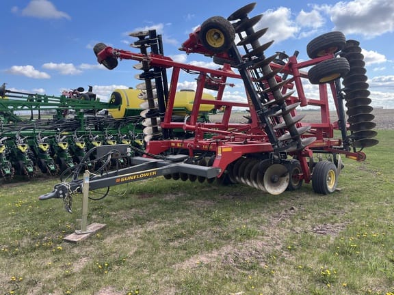 2023 Sunflower 1436 Equipment Image0