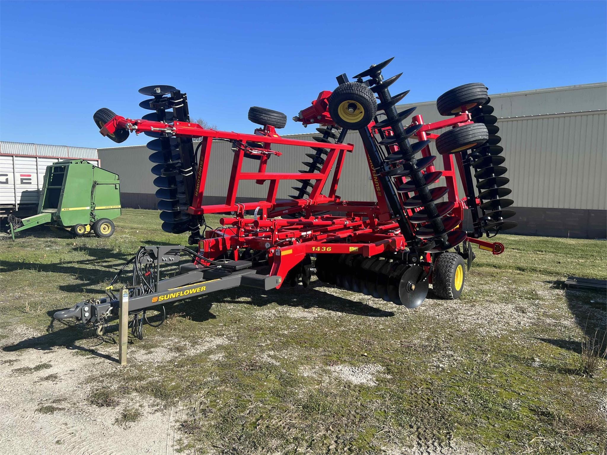 2023 Sunflower 1436 Equipment Image0