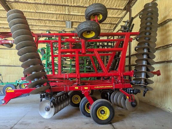 2023 Sunflower 1436 Equipment Image0