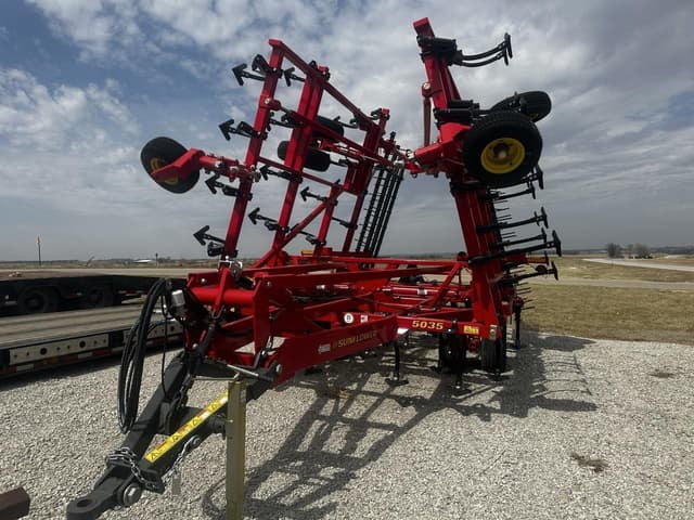 Image of Sunflower 5035-28 equipment image 1