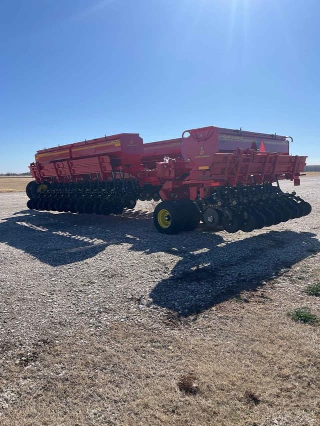 Image of Sunflower 9435-40 equipment image 4