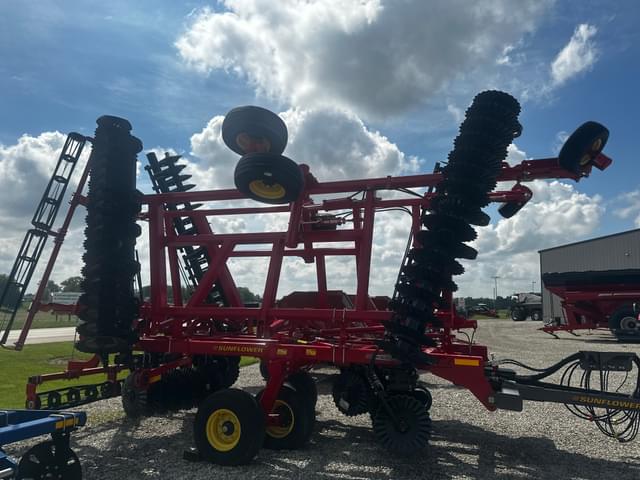 Image of Sunflower 6631 equipment image 1