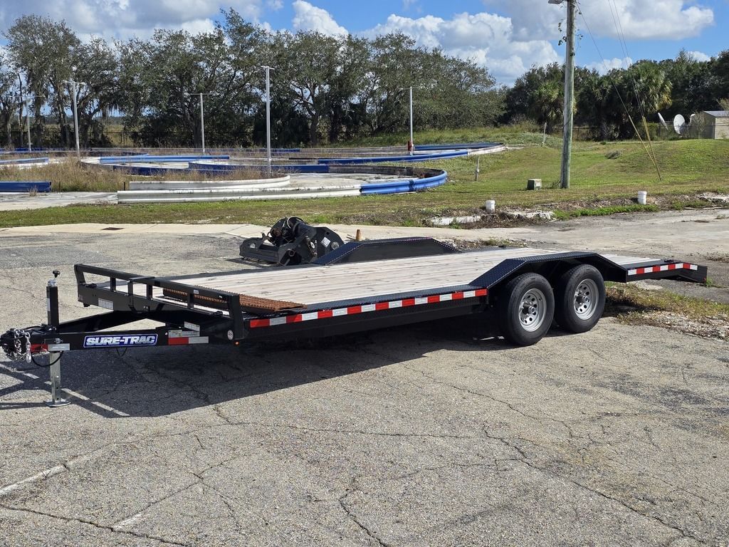 2023 Sure-Trac ST10222FWCH-B-100 Equipment Image0