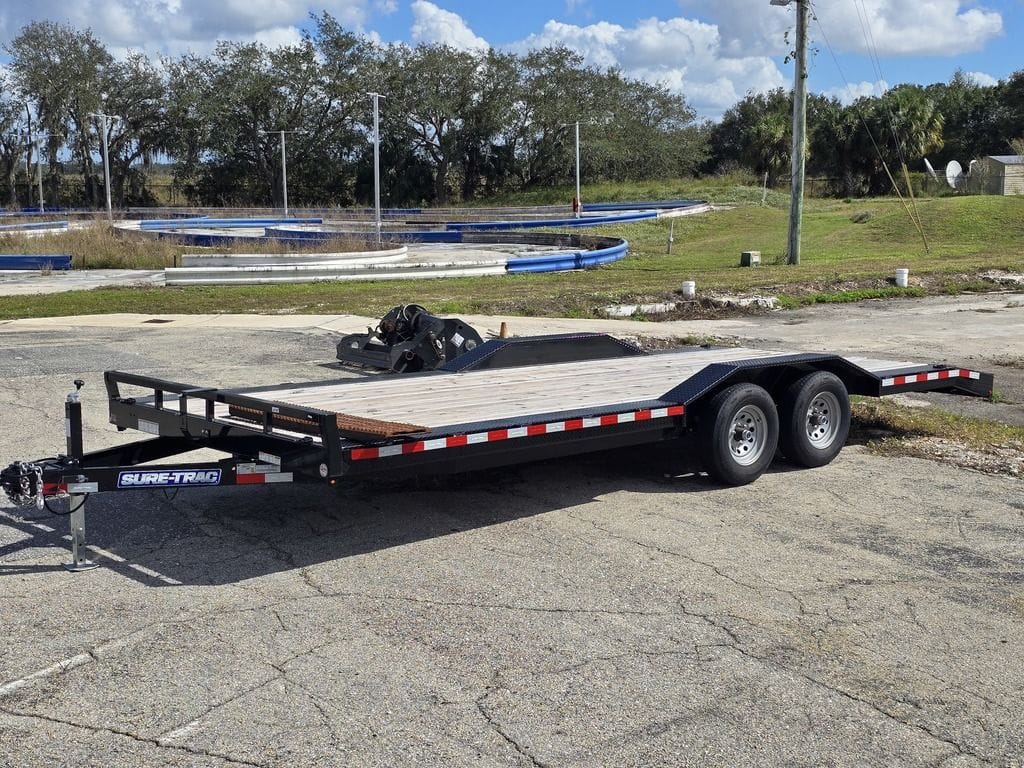 2023 Sure-Trac ST10222FWCH-B-100 Equipment Image0