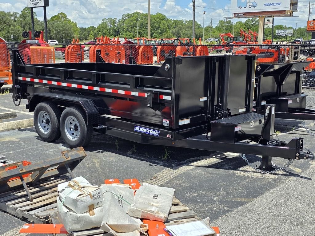 2023 Sure-Trac ST8214TLDD-B-140 Equipment Image0