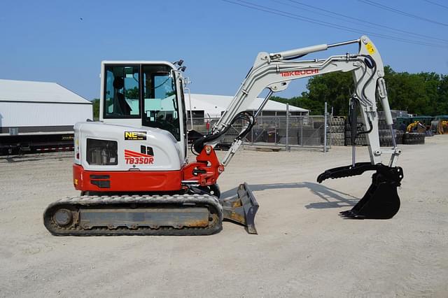 Image of Takeuchi TB350R equipment image 3