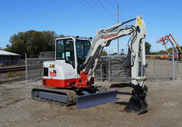 Image of Takeuchi TB350R equipment image 4