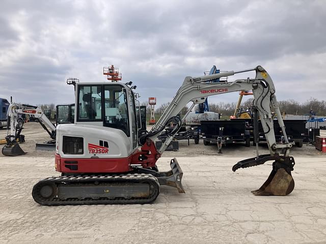 Image of Takeuchi TB350R equipment image 4