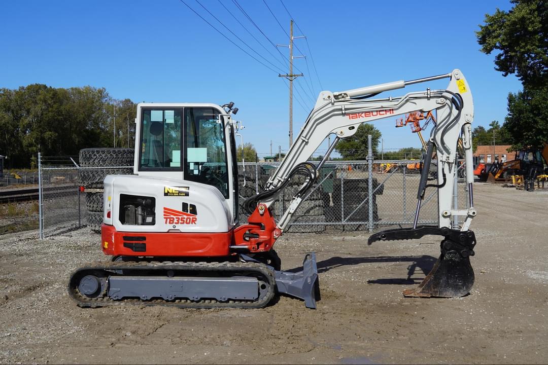 Image of Takeuchi TB350R Image 1