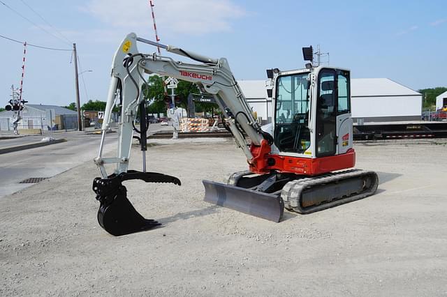 Image of Takeuchi TB350R equipment image 2