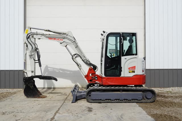 Image of Takeuchi TB350R equipment image 1