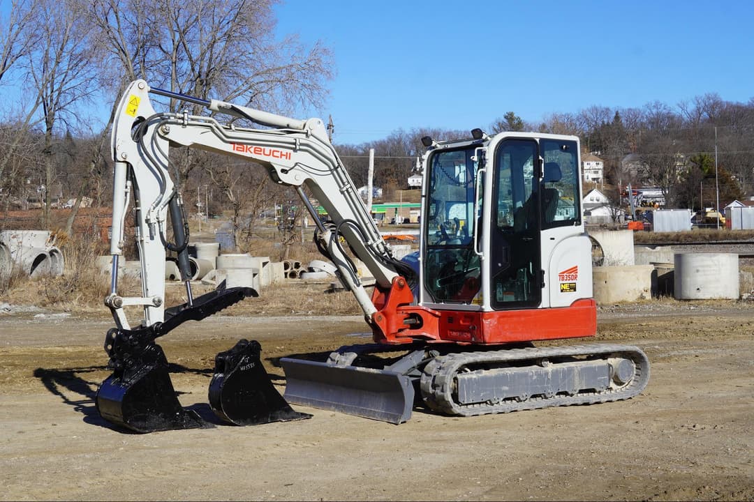Image of Takeuchi TB350R Primary image