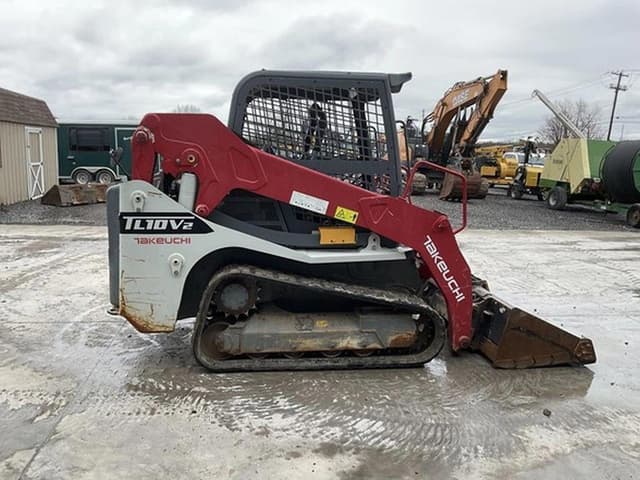 Image of Takeuchi TL10V2 equipment image 4