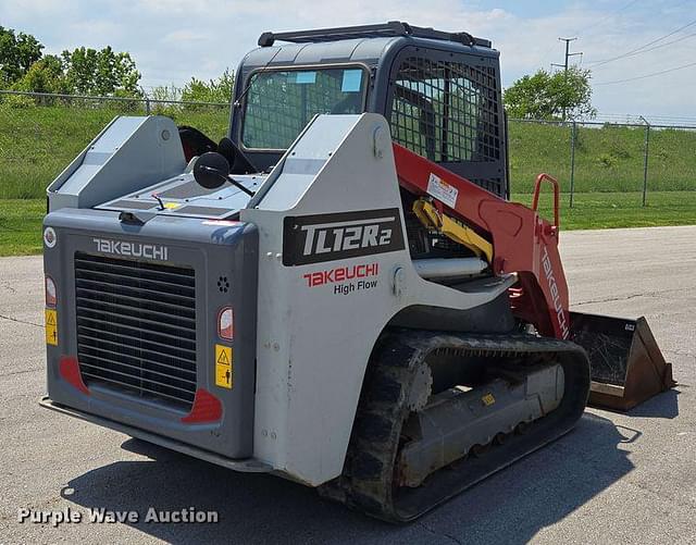 Image of Takeuchi TL12R2 equipment image 4