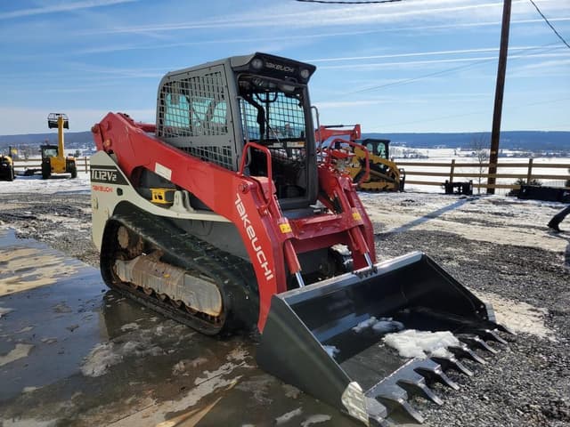 Image of Takeuchi TL12V2 equipment image 3
