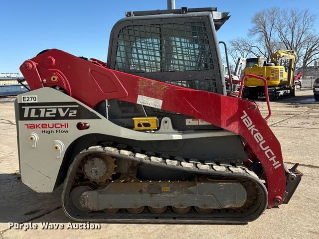 Image of Takeuchi TL12V2 equipment image 3