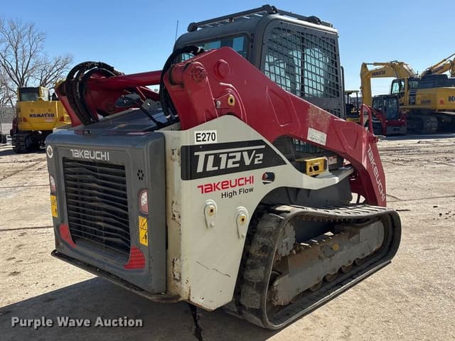 Image of Takeuchi TL12V2 equipment image 4