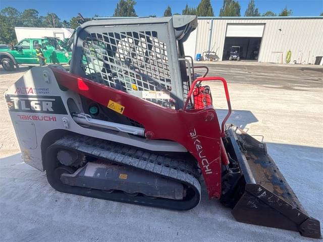 Image of Takeuchi TL6R equipment image 3