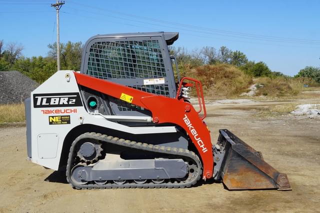 Image of Takeuchi TL8R2 equipment image 4