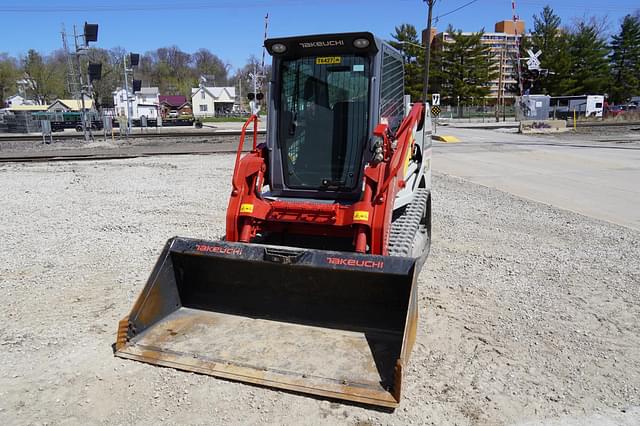 Image of Takeuchi TL8R2 equipment image 3