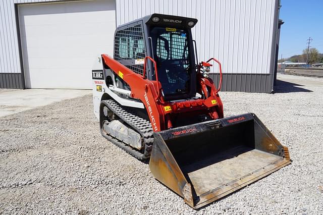 Image of Takeuchi TL8R2 equipment image 4