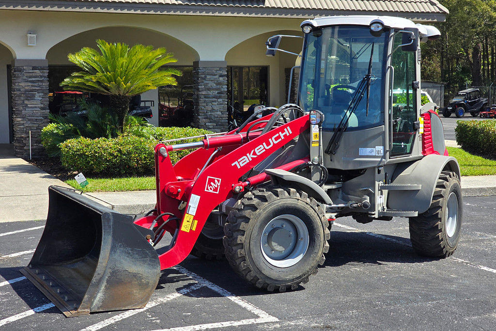 Image of Takeuchi TW80 Primary image