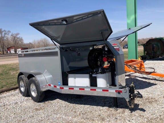 2023 Thunder Creek FST990 Equipment Image0