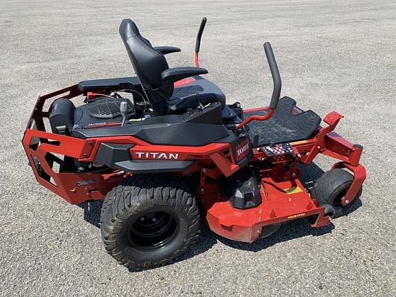 Image of Toro Titan equipment image 1