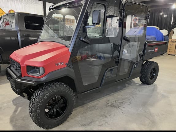 2023 Toro Workman UTX Equipment Image0