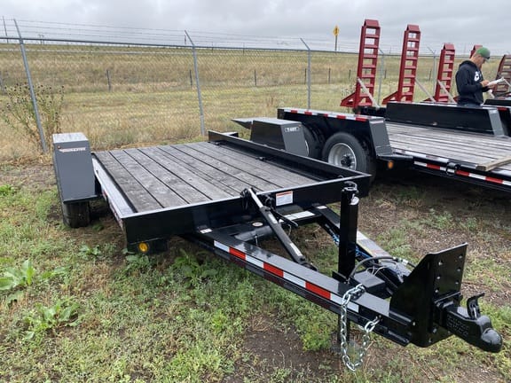 2023 Towmaster T-6TD Equipment Image0