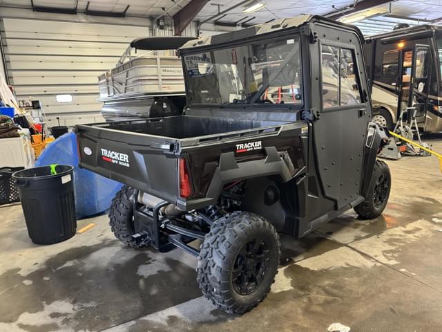 Image of Tracker Off Road 800 SX equipment image 2