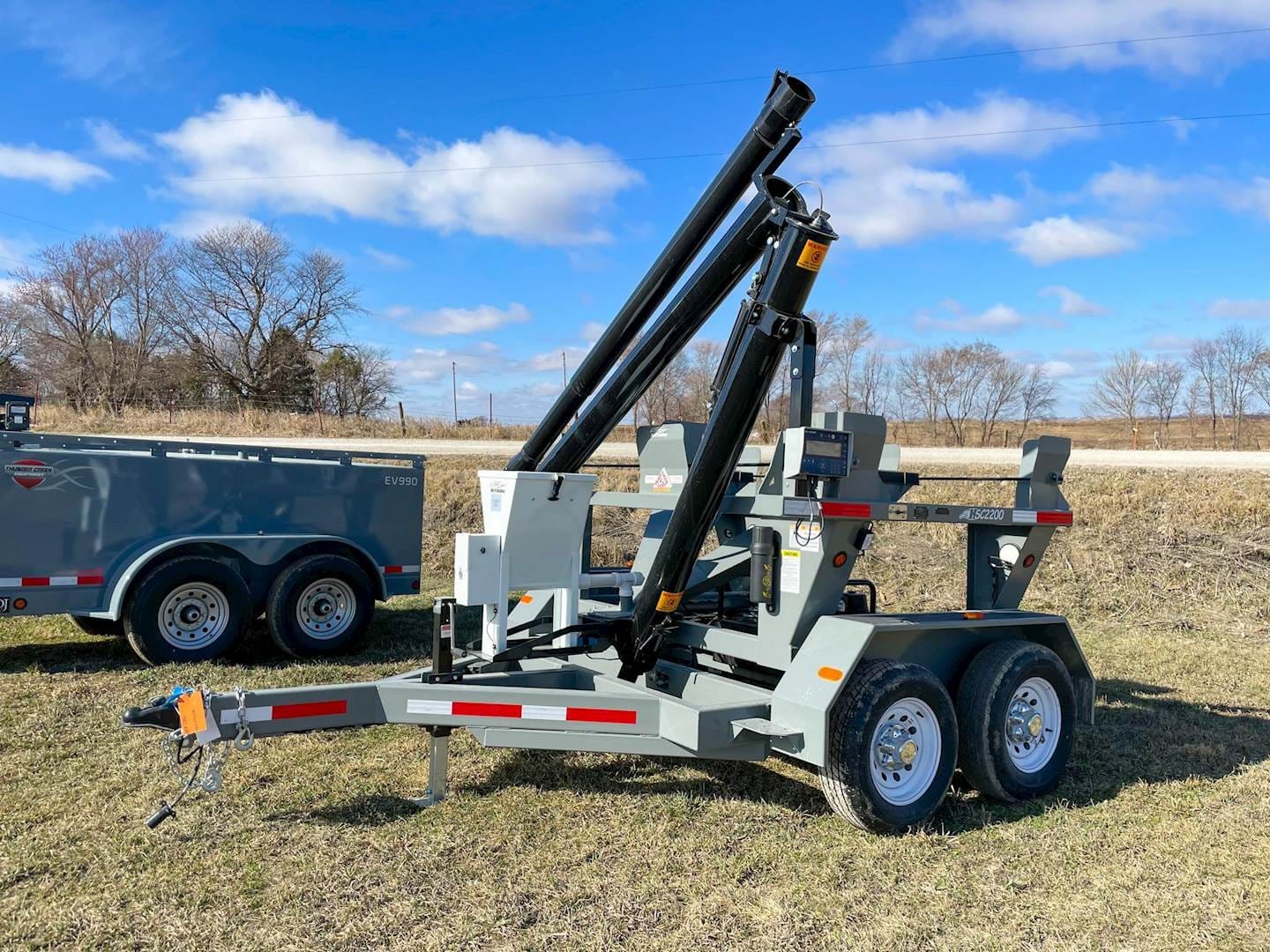 2024 Travis HSC2200 Equipment Image0