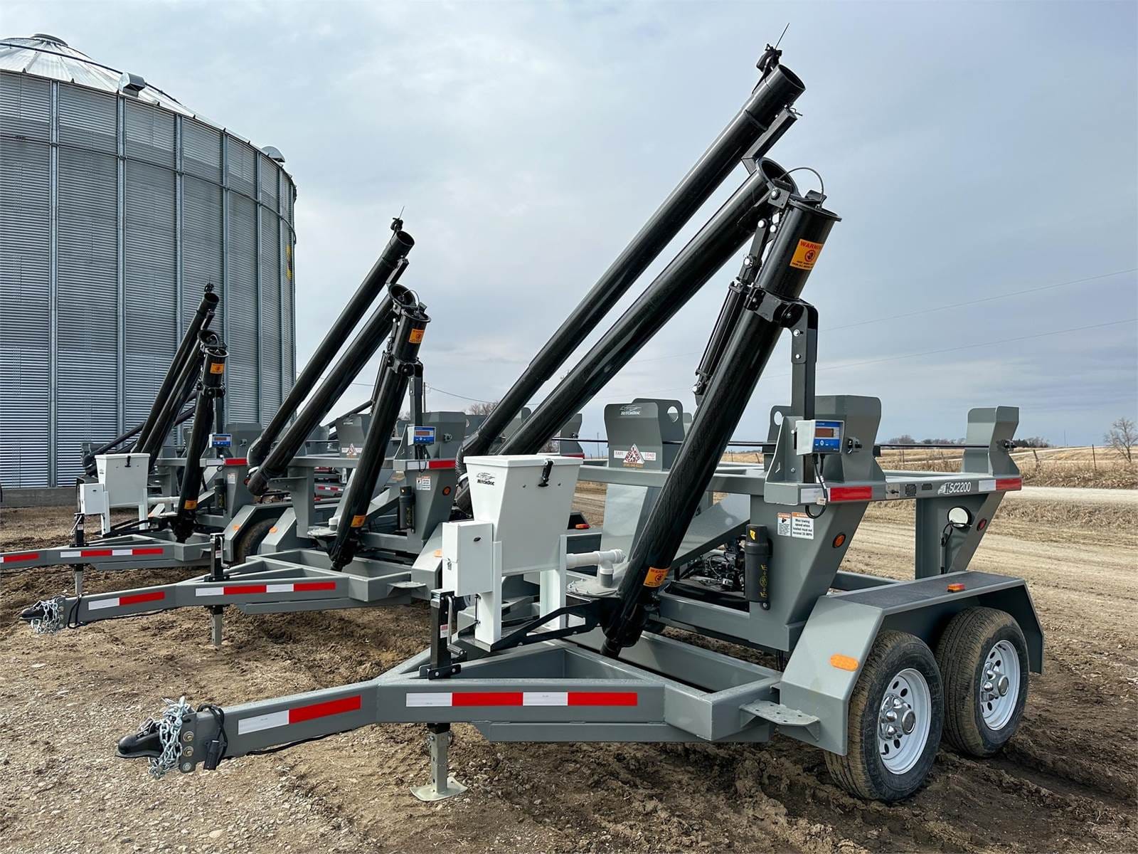 2024 Travis HSC2200 Equipment Image0