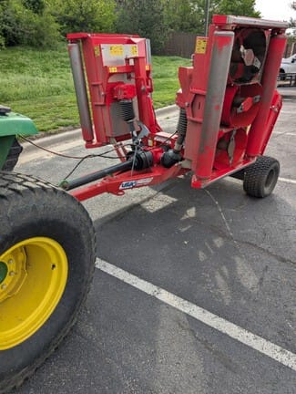 2023 Trimax Snake 320 Equipment Image0