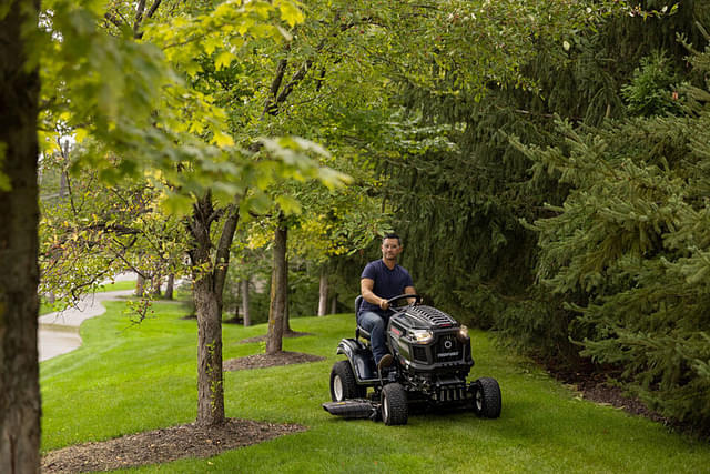 Image of Troy Bilt Super Bronco XP equipment image 3