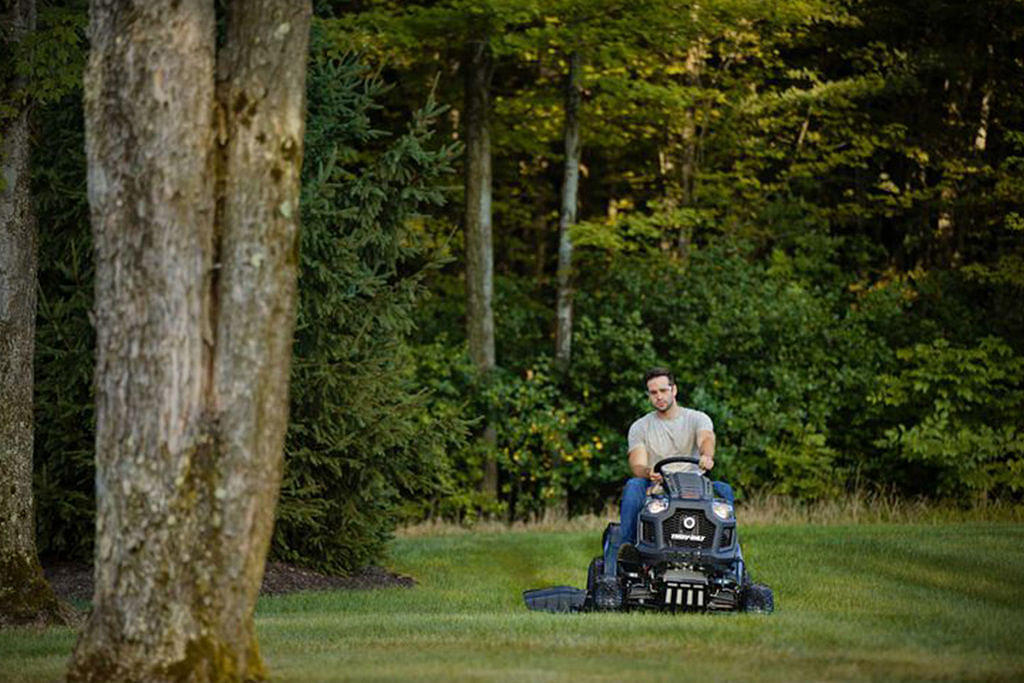 Image of Troy Bilt Super Bronco XP Image 1