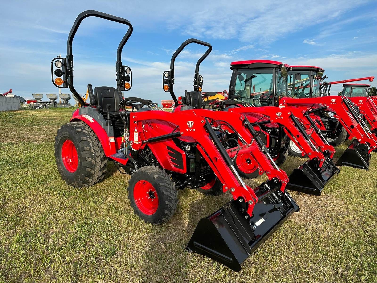 2024 TYM T25 Equipment Image0