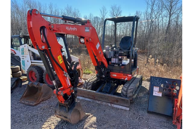 Image of Kubota U27-4 equipment image 2