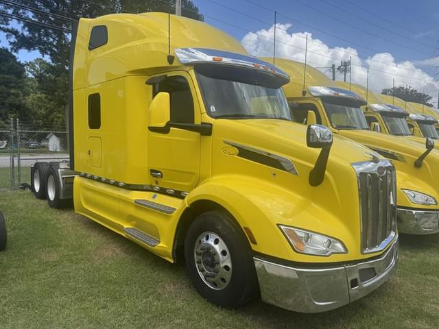 Image of Peterbilt 579 equipment image 1