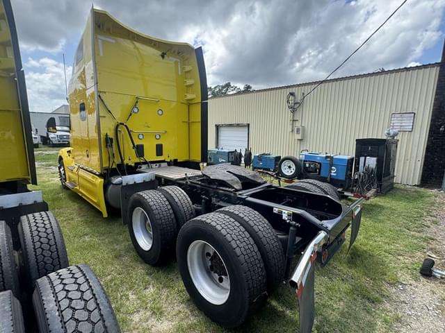 Image of Peterbilt 579 equipment image 3
